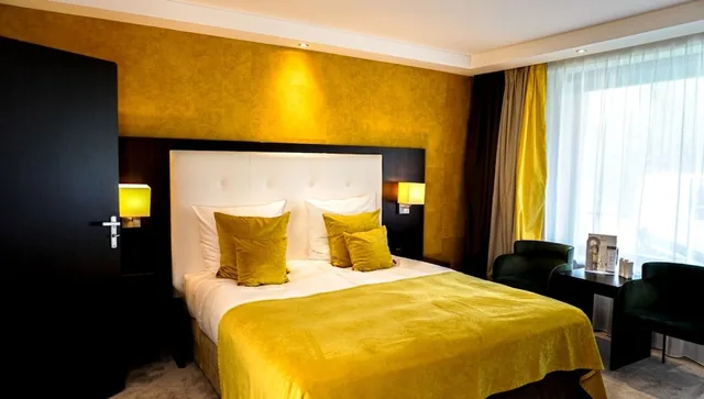 Plus, Comfort, Double Bed، HOTEL MOERS VAN DER VALK 3/15