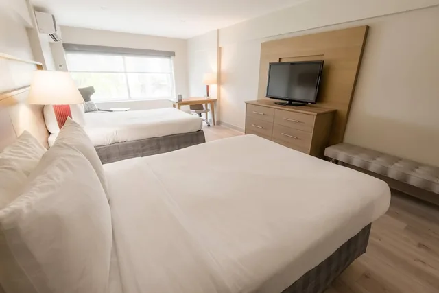 Premium, 2 Double Beds, Radisson Hotel Trinidad 3/9