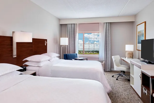 غرفة تقليدية بسريرين كوين، Sheraton Jacksonville Hotel 1/4
