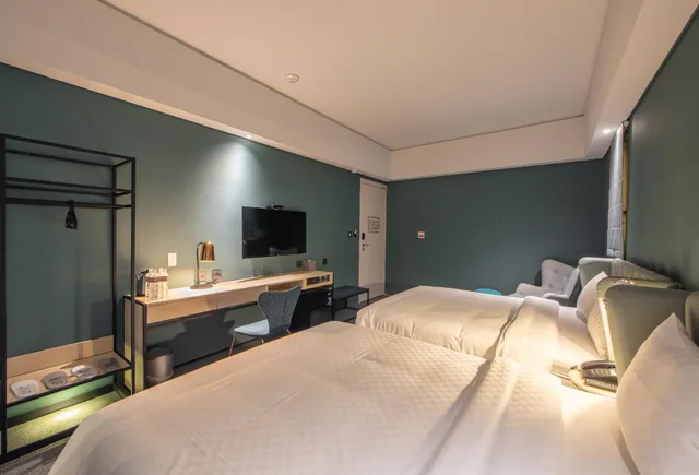غرفة رباعية بحوض استحمام، Hotel Ramble 3/3