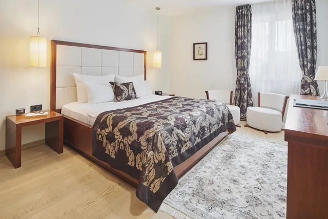 غرفة ديلوكس بسرير مزدوج، Marmont Heritage Hotel 3/10