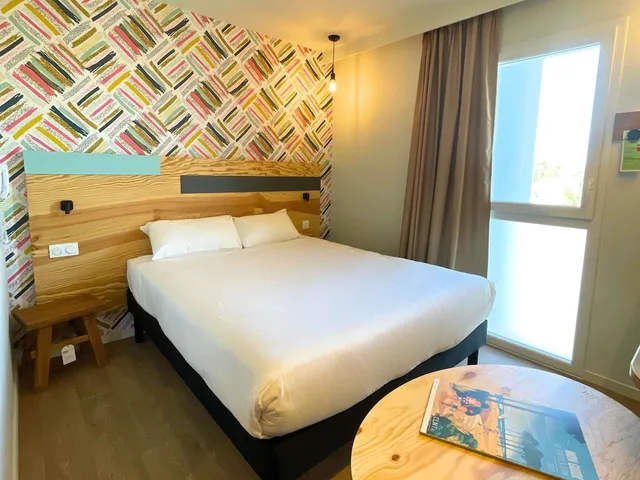 Pop, 1 Double and 1 Single Bed، greet hotel Castets Coeur des Landes 1/4