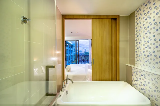 غرفة ديلوكس بسرير مزدوج بإطلالة على المسبح، Plaai Prime Hotel (ex D Varee Diva Central Rayong) 5/5
