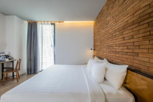 Standard, King Bed, Park5 Hotel Cilandak 3/10