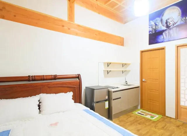 غرفة إليت بسرير كينج، Suncheon Moonlight Love Hanok Pension 1/3