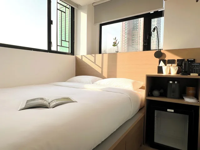Cozy, Double Bed, Light Housekeeping، Bridal Tea House Hotel Yau Ma Tei 1/3