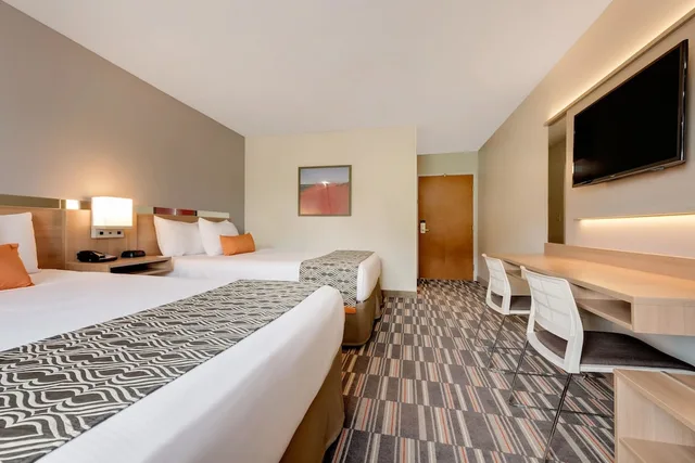 غرفة بسريرين كوين، Microtel Inn And Suites By Wyndham Clarion 1/6