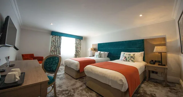 غرفة قياسية بسريرين منفصلين، Best Western Abbots Barton Hotel 1/3