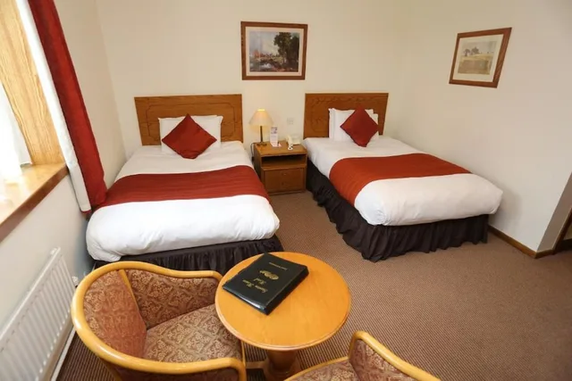 غرفة قياسية بسريرين منفصلين، Stanton House Hotel 2/3