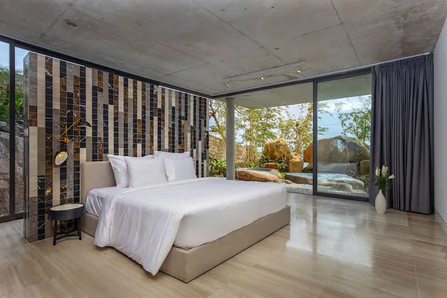 Sky, 7 King Beds, Venity Villa 2/5
