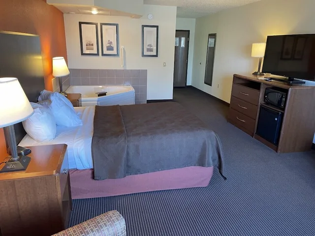 جناح استوديو بسرير كوين، Americinn By Wyndham Minocqua 2/5