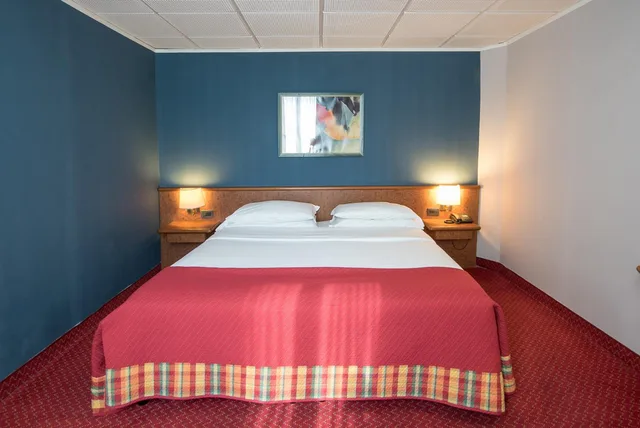 غرفة بسرير كوين، Idea Hotel Piacenza 1/4
