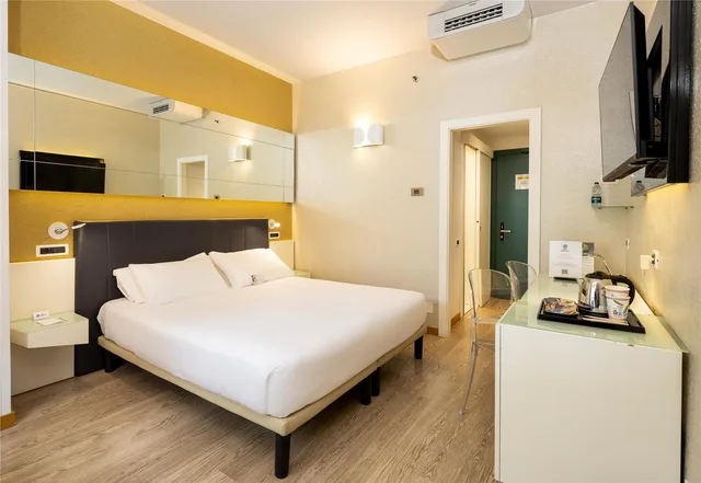 Super, Panoramic, Queen Bed, Terrace, Best Western Hotel Luxor 1/4
