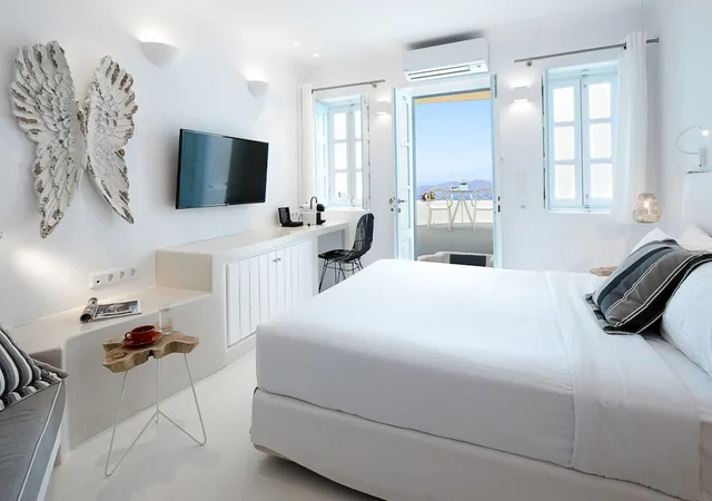 جناح جونيور بسرير كوين مع أريكة، Dana Villas and Infinity Suites 1/7