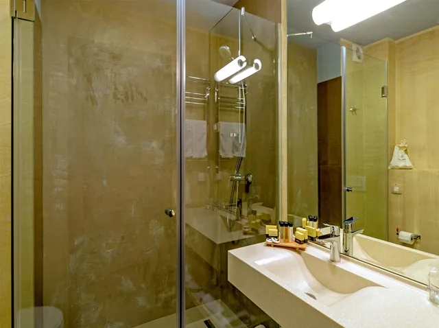 Standard Room Side Sea View، Palmon Bay Hotel and Spa 3/4