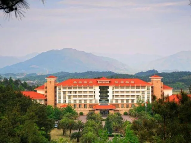 Merryland Resort Guilin، Guilin 5/41