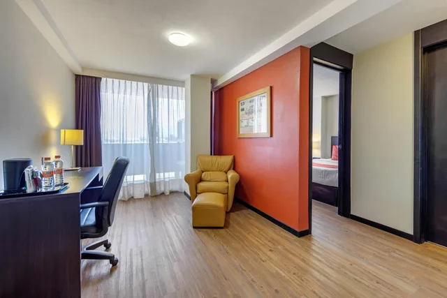 Efficiency, Superior, Suite، Comfort Inn San Luis Potosi 6/10