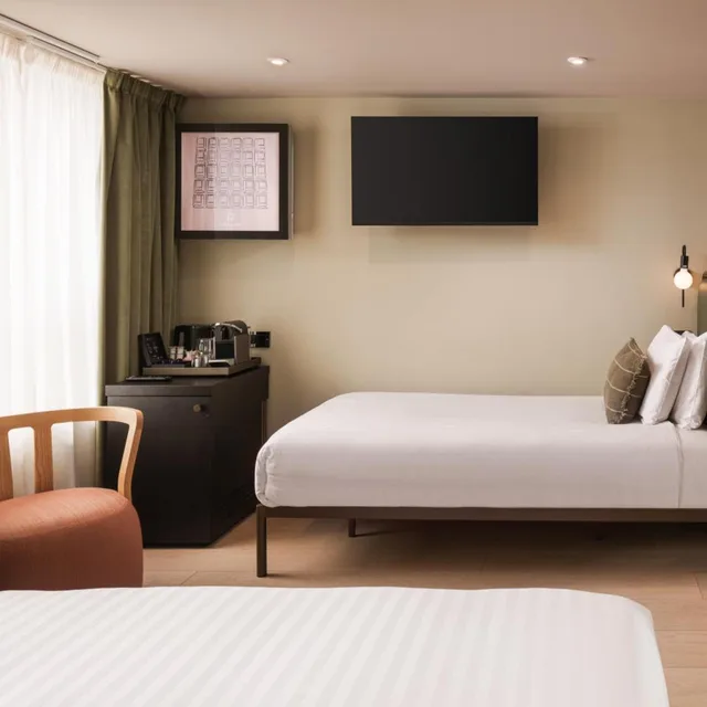 Renovated, Family، Central Park Hotel 7/10