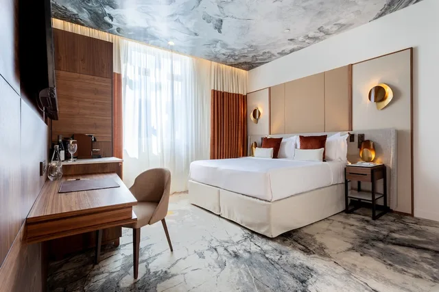 جناح جونيور بسرير كينج، InterContinental Paris - Champs-Elysees Etoile 3/6