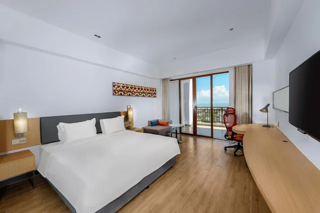 غرفة قياسية بسرير كوين وسرير فردي وسرير كوين، HOLIDAY INN EXPRESS HAIKOU WEST COAST 2/4
