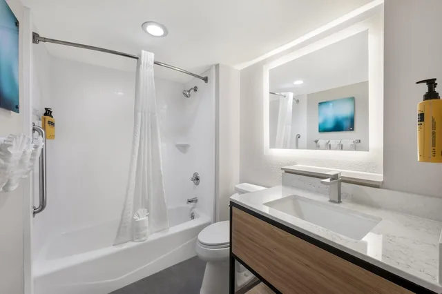 غرفة قياسية بسريرين كوين، Best Western Plus Indianapolis NW Hotel 9/10