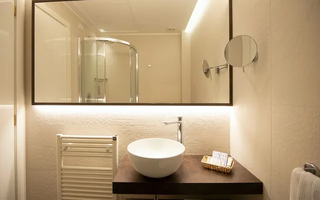 Prestige, Apartment, 2 Queen Beds, Sofa, Residence Charming Apartments 9/10