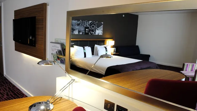 غرفة قياسية بسرير مزدوج، Holiday Inn Manchester Media City Uk 3/10