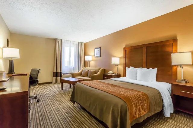 غرفة بسرير كوين، Comfort Inn Hall Of Fame 2/3