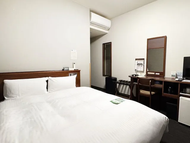 غرفة بسرير نصف مزدوج للمدخنين، Hotel Route-Inn Isahaya Inter 1/8