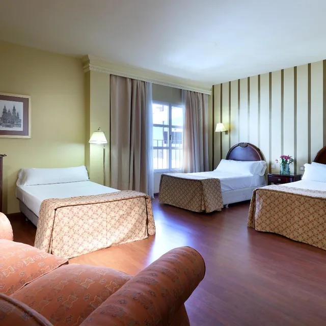 Room, Double or Twin Bed, with Extra Bed, Crisol Monasterio de San Miguel 1/3