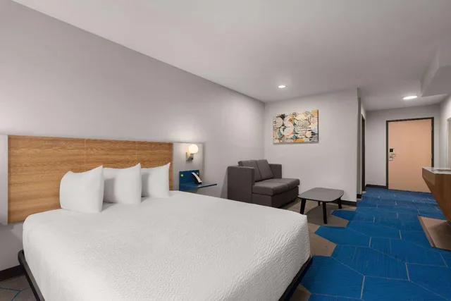 غرفة بسرير كوين لذوي الإعاقة، Microtel Inn & Suites by Wyndham Independence 5/10