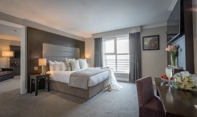 Room, Double Bed, Sea View, Talbot Hotel Wexford 4/7