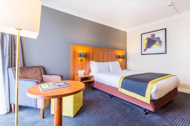 غرفة قياسية بسرير كينج، Holiday Inn Newcastle Gosforth Park By IHG 4/10