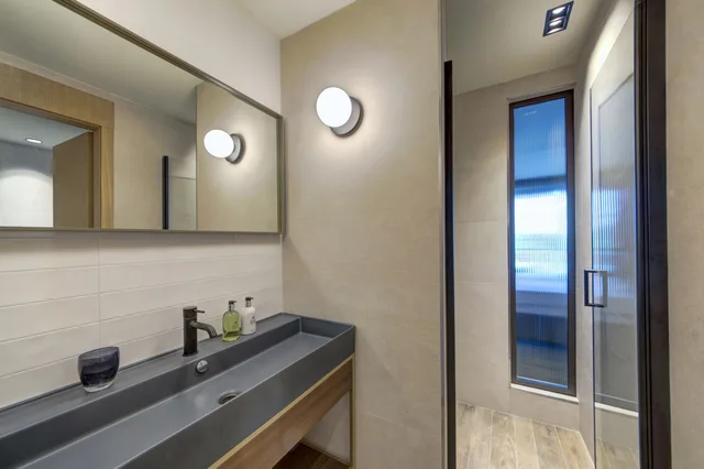 غرفة كلاسيكية بسرير كوين، Land's End Boutique Hotel 5/5