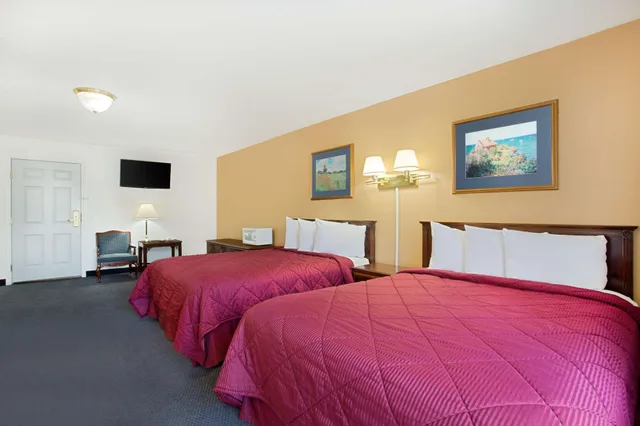 غرفة بسريرين كوين لذوي الإعاقة، Super 8 by Wyndham Oroville 1/3