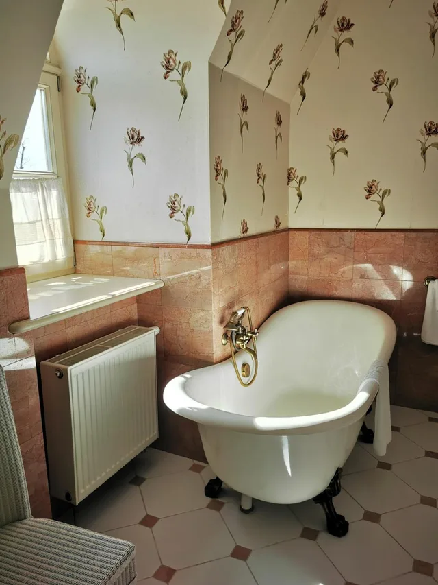 Suite, Dwor Sierakow 8/10