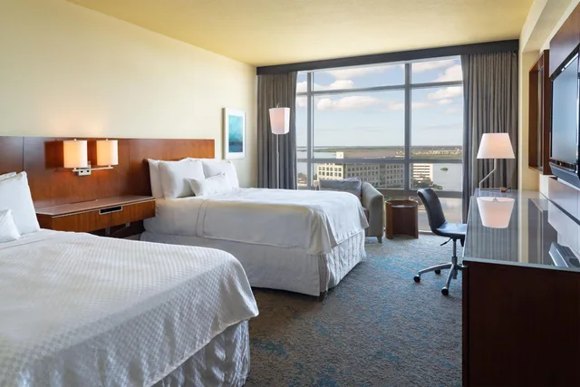 غرفة تقليدية بسريرين مزدوجين لذوي الإعاقة، The Westin Tampa Bay 6/10