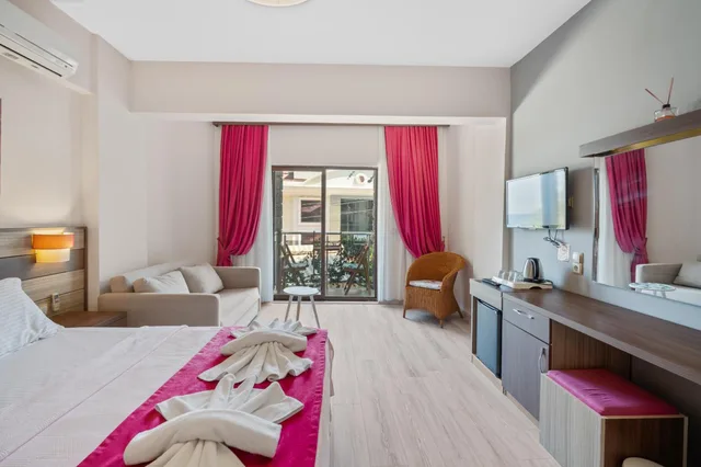 غرفة بسرير مزدوج بإطلالة على البحر، Eden Pyara Hotel Turunc 10/10