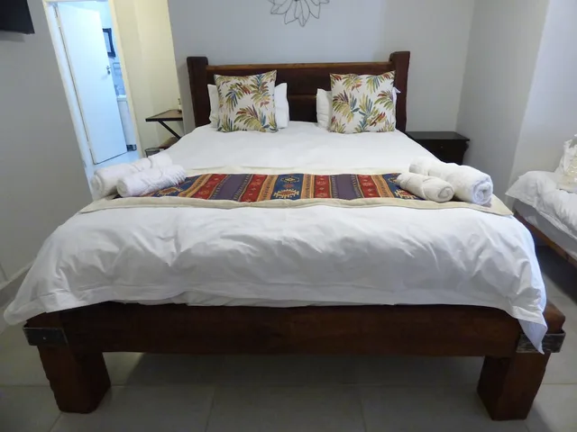غرفة قياسية بسريرين منفصلين، Tsumeb Backpackers 10/10