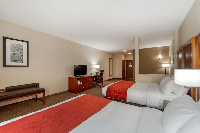 جناح بسريرين كوين مع أريكة، Comfort Suites La Vista - Omaha 1/3