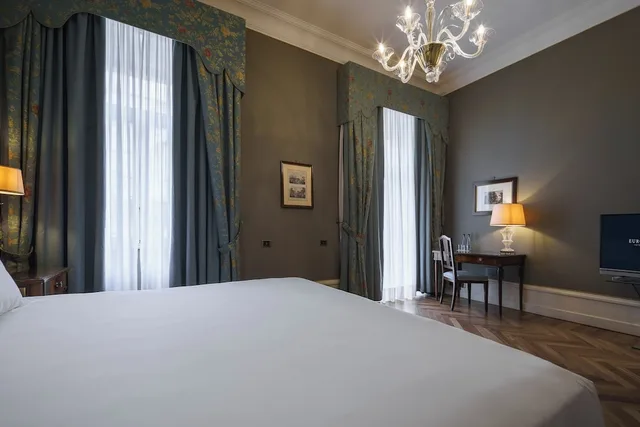 غرفة سوبيريور بسرير مزدوج، Eurostars Hotel Excelsior 1/10