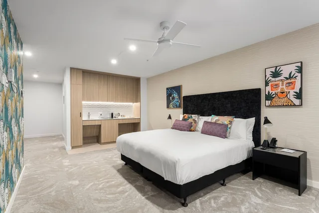 غرفة بسرير كينج وسرير كوين لذوي الإعاقة، TRYP by Wyndham Southport Gold Coast 1/4