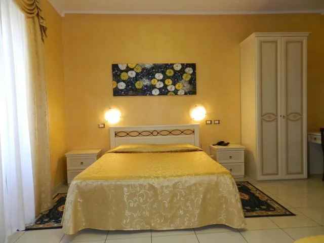 غرفة قياسية ثلاثية، Hotel Antico Distretto 5/8