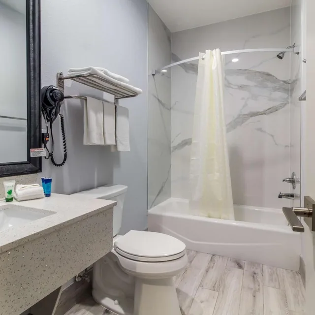 جناح بسرير كينج وسرير كوين، Studio6 Deer Park, TX 6/6