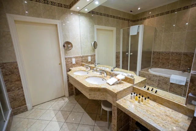غرفة بسرير مزدوج بشرفة، Chateau De Noizay 5/5