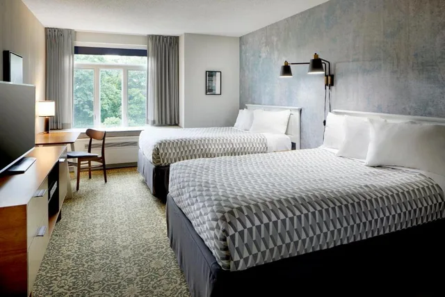 Estate, Guest Room, Double Bed، Tarrytown House Estate 1/2