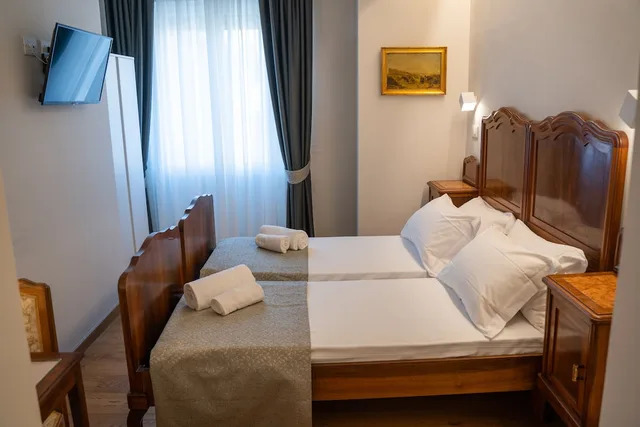غرفة قياسية بسريرين منفصلين، Residenza Degli Speziali 1/5