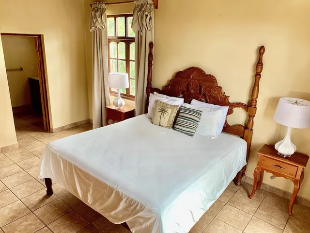 جناح ديلوكس بسرير كوين بإطلالة على الحديقة، The Westender Inn 1/2