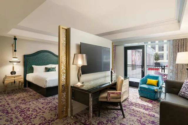 Studio, King Bed, Terrace Level، Grand Bohemian Hotel Charlotte Autograph Collection 3/4