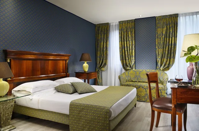 1 Bedroom, Executive, Twin Beds, Pierre Milano 2/4